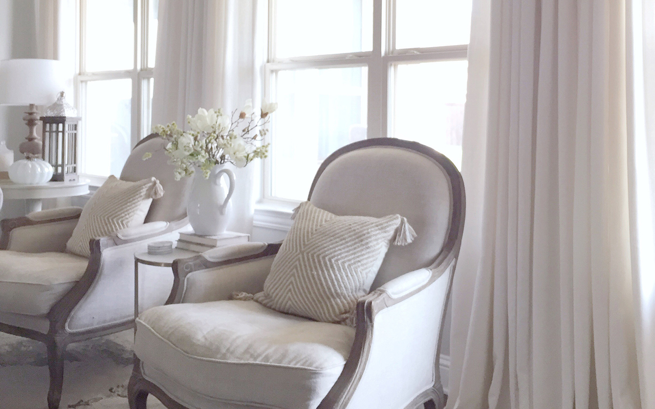 Living Room Window Treatments With
