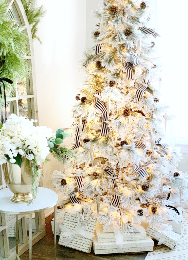 Christmas tree dining room - My Texas House