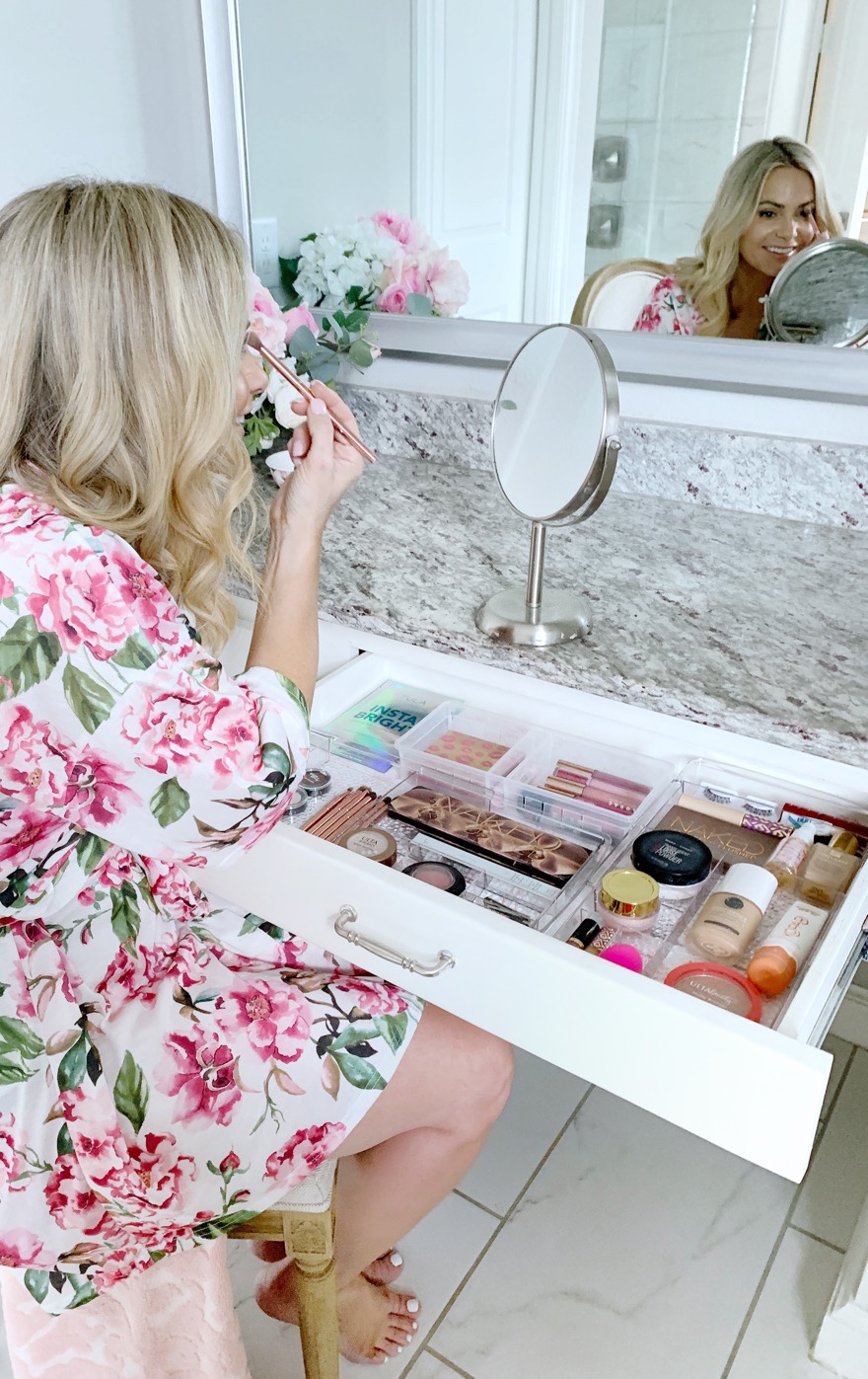 Makeup Organization: Inexpensive Ideas for Your Vanity