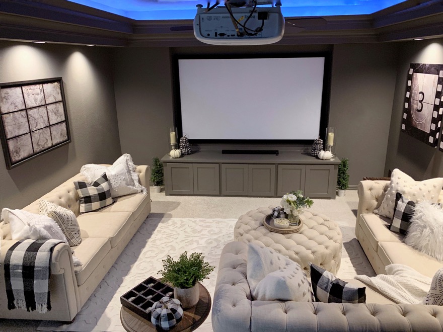 Featured image of post Media Room Black Paint - Below, 40 black room ideas that will make you want to go to the dark side